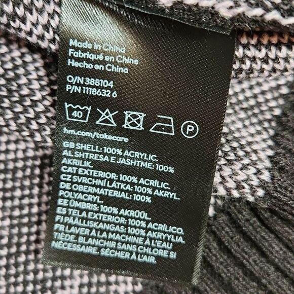 🔸️NWT H&M Divided Black & Pink Short Sleeve Cropped Sweater - Picture 11 of 16